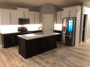 1104 NE 21st St, Grimes, IA 50111
