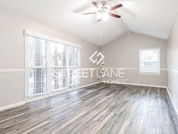 3rd image of 7511 Fielder Rd