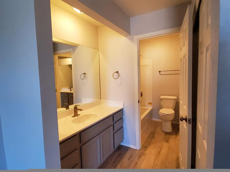 9435 N 59th Ave #3 — Photo 19