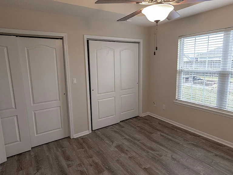4203 Spring Cress Dr — Photo 17