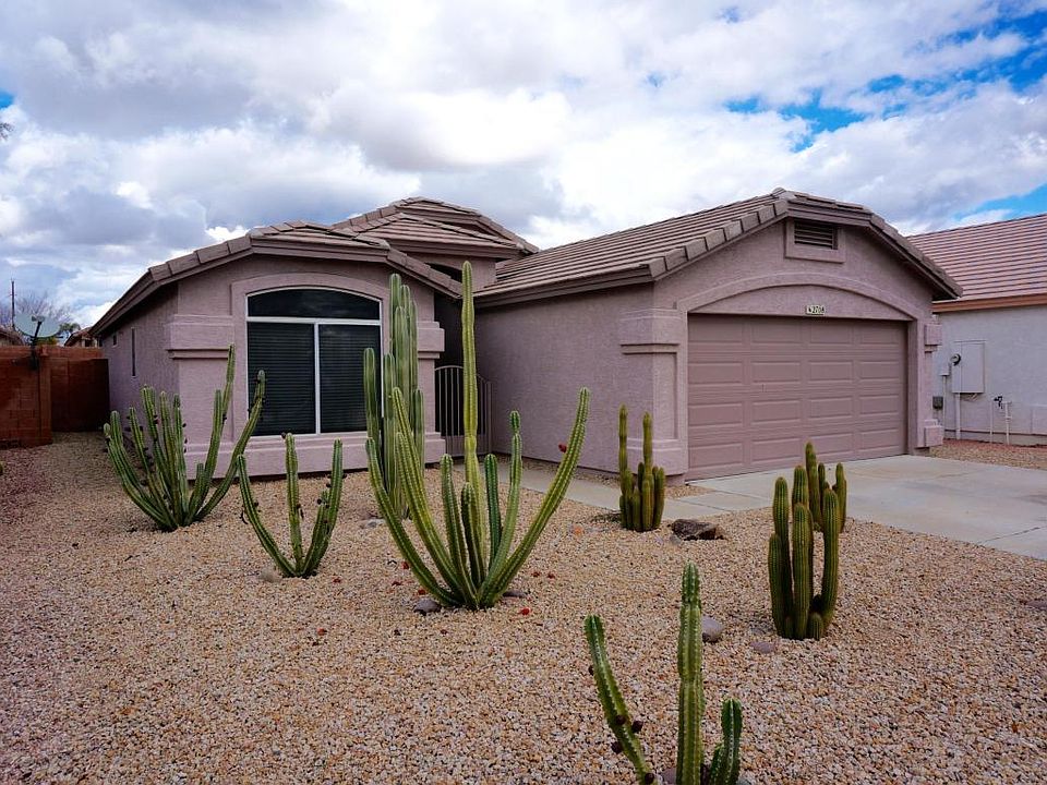 2nd image of 2708 E Anderson Dr