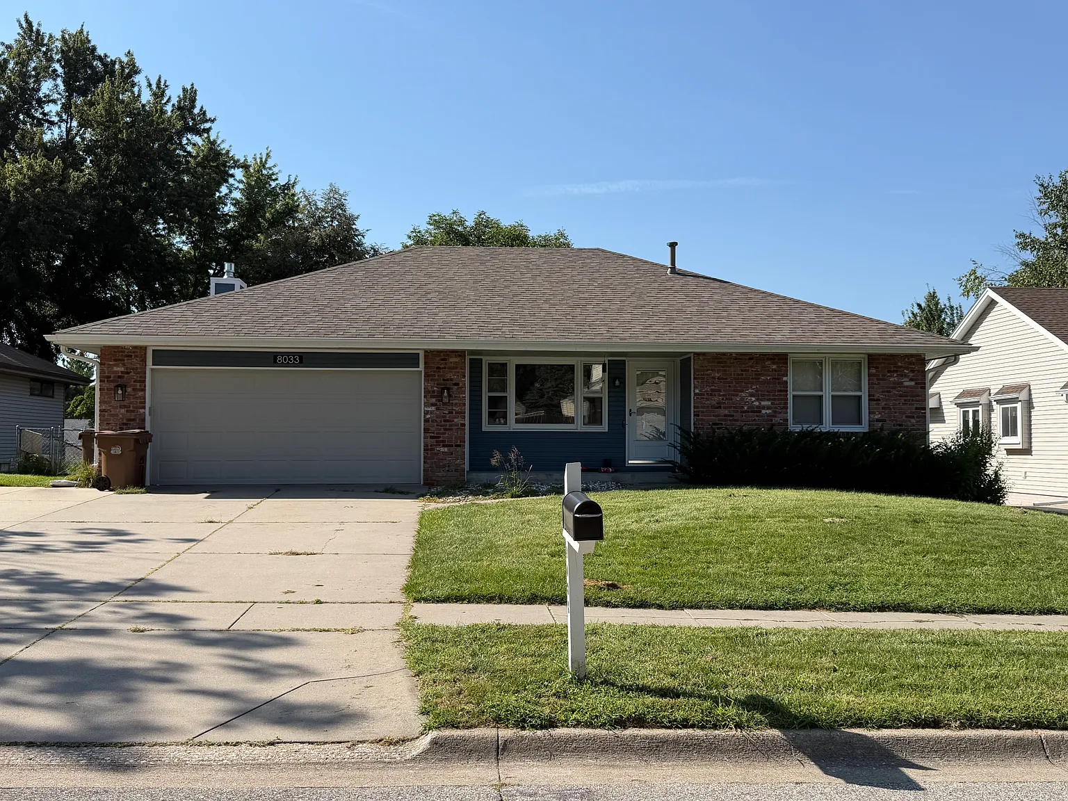4 bed, 2455 sqft, $2,900 — Photo 1