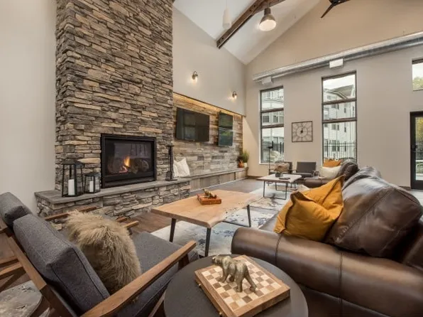 Lemay Lake Apartments