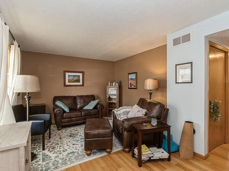 Mesquite Dr — Photo 14