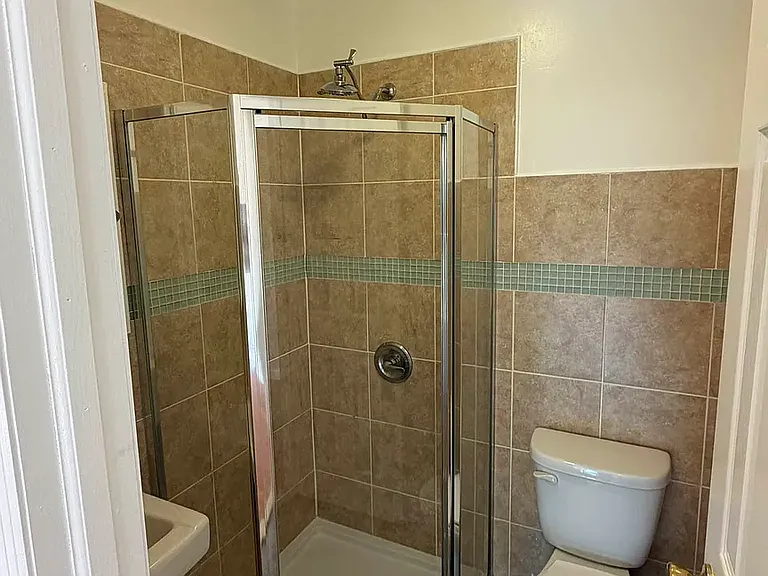 48-12 58th Ln #3 — Photo 2