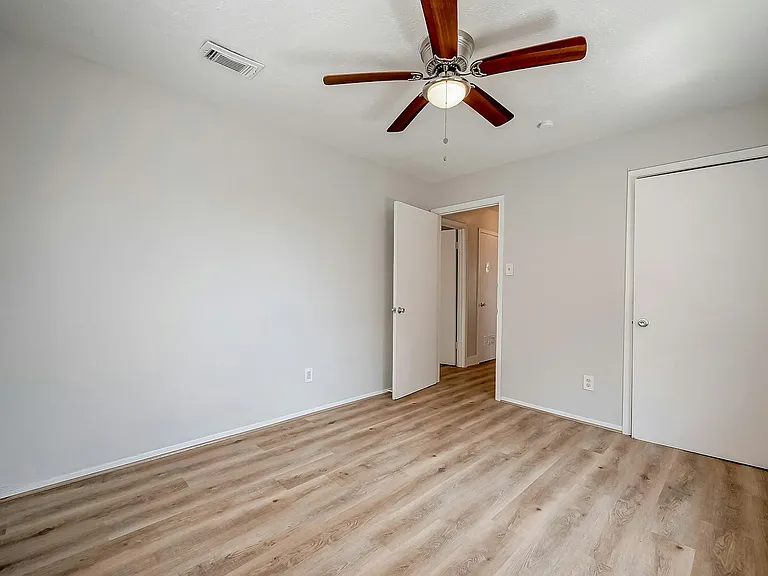 8814 Manus St #1 — Photo 23