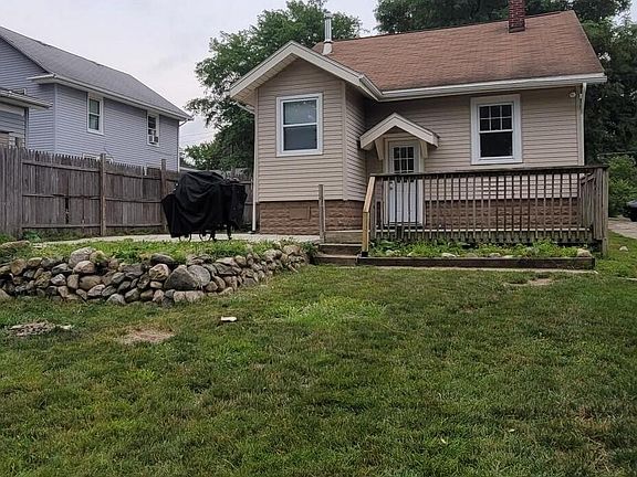 3rd image of 1112 Woodsum St