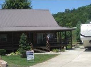 148 Foxhole Ln, Hollister, MO 65672