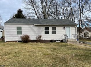 16 Irvington Rd, Parsippany, NJ 07054