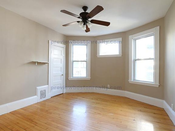 4th image of 1 Parker Hill Ter #T2