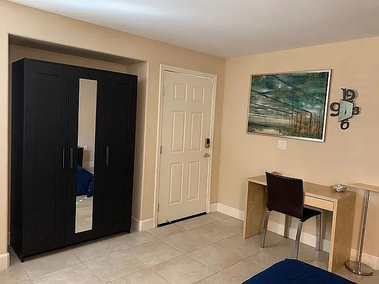 261 Esfahan Ct — Photo 15