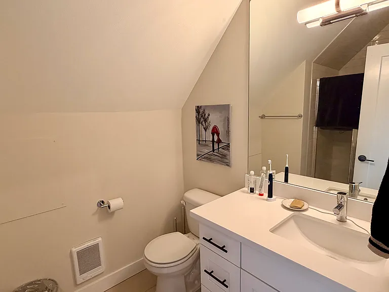1609 E Columbia St #4 — Photo 15