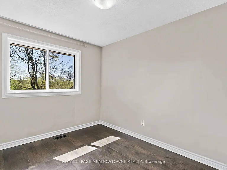 176 Longfield Rd #UPPER — Photo 16