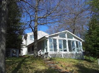 7138 Lakeview Dr, Oscoda, MI 48750