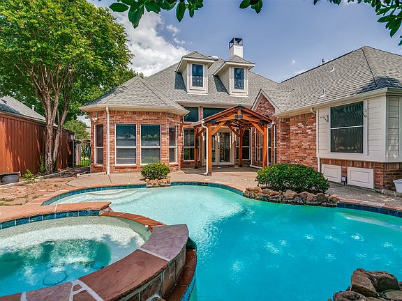 3rd image of 2409 Candlebrook Dr