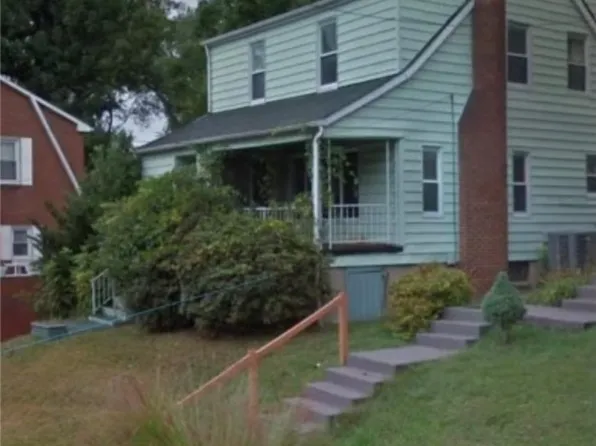 421 Montrose Dr, South Charleston, WV 25303