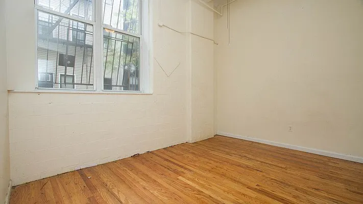 Rented by Nooklyn NYC LLC | media 3