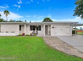 881 Damask St NE, Palm Bay, FL 32905