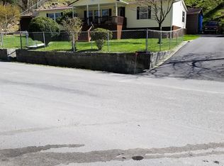 1776 Dry Fork Rd, Vansant, VA 24656