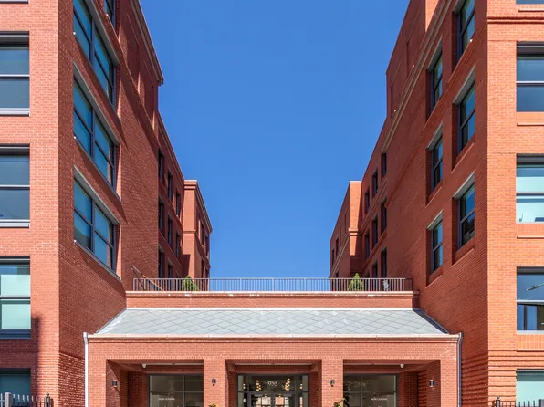 955 Sterling Place image 9 of 12