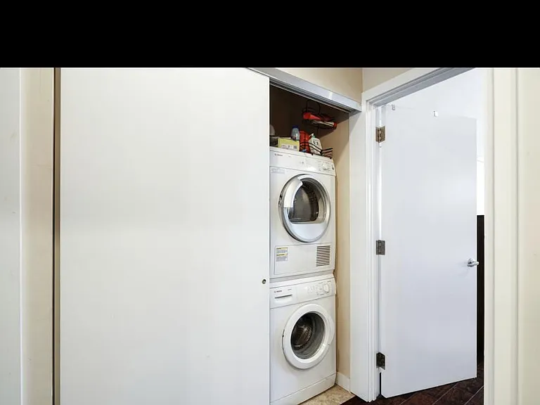 817 N Lawrence St #201 — Photo 4