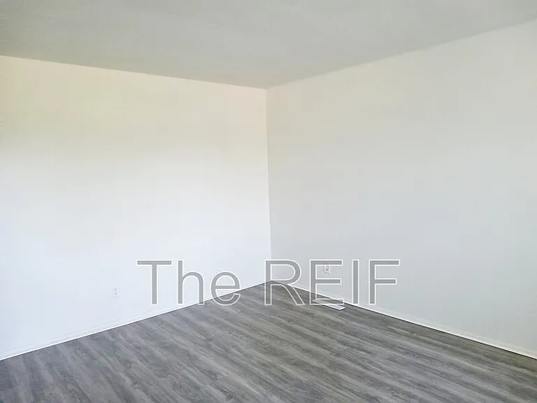 3133 Glenwood Ave — Photo 8