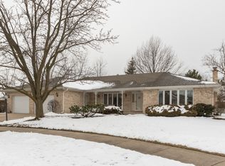 16720 Kara Ct, Oak Forest, IL