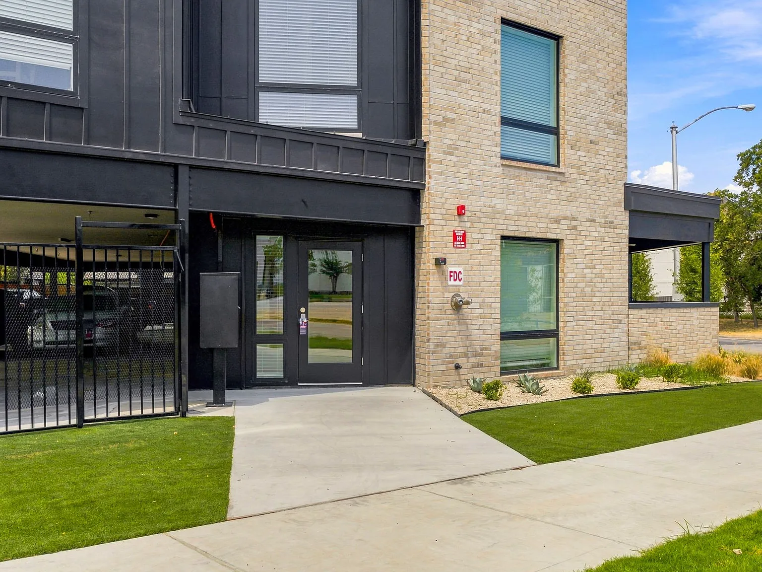 3252 McCart Ave Unit 104 — Photo 4