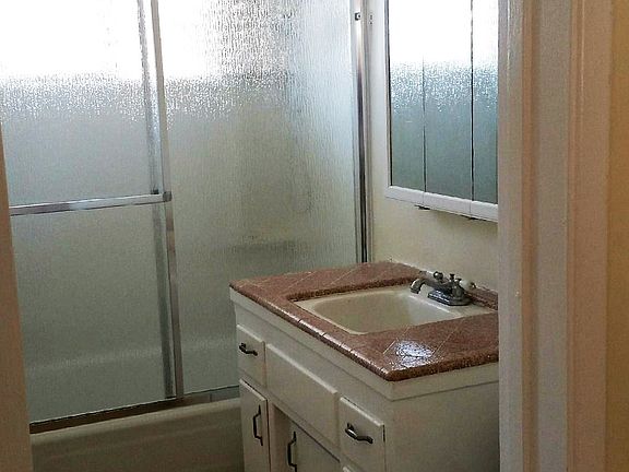 5th image of 238 E 15th Ave #242