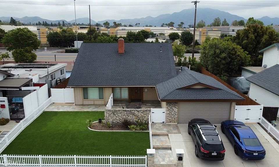 1st image of 1254 Gracia St