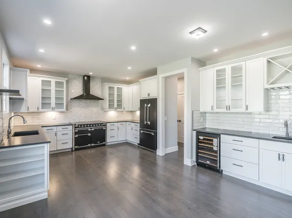 3800 Sentinel Dr, Nashville, TN 37209