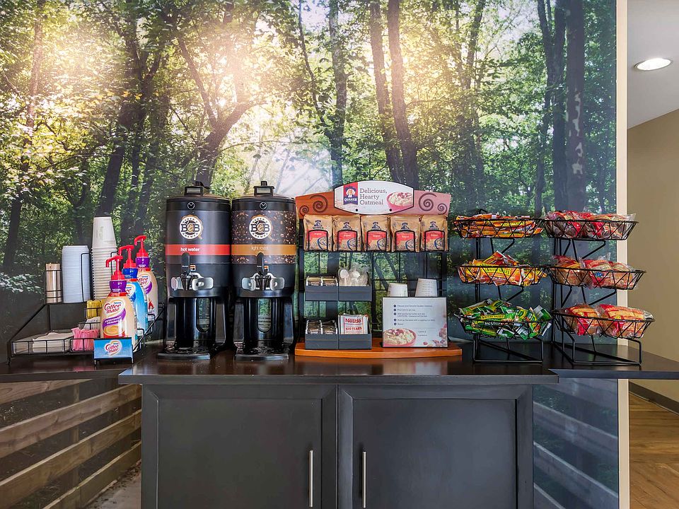 Free Grab-and-Go Breakfast