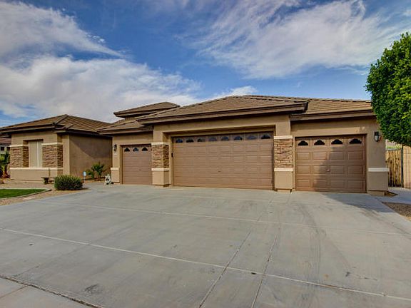 3rd image of 8108 W Louise Dr