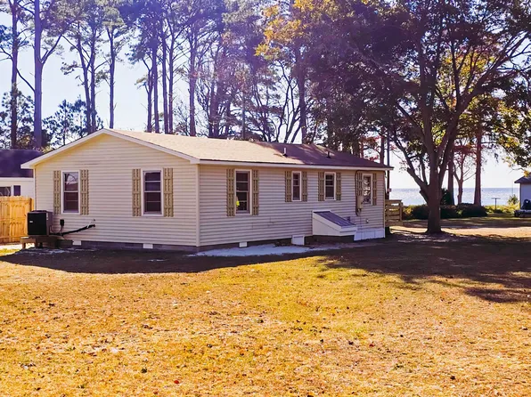 125 N River St, Jarvisburg, NC 27947