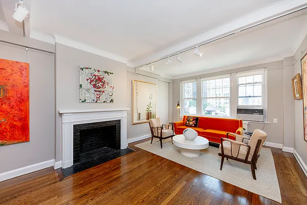 Rented by Douglas Elliman | media 20