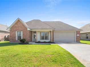 224 Pipers Ln, Sulphur, LA 70665