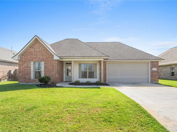 224 Pipers Ln, Sulphur, LA 70665