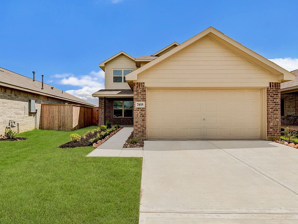 1st image of 7418 Clover Chase Dr