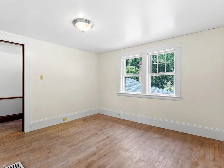 15 Sherburne Rd — Photo 19