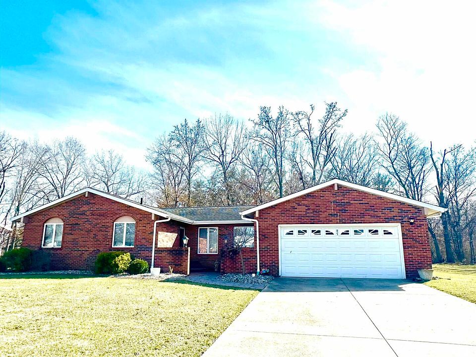 1st image of 47 Lakewood Dr