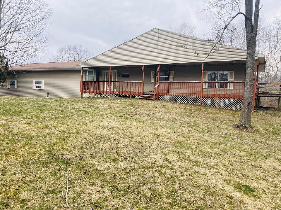 1st image of 19040 McKenzie St