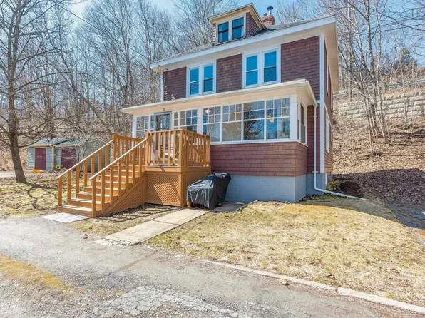 25 Willow Ln, Kentville, NS B4N 2J2
