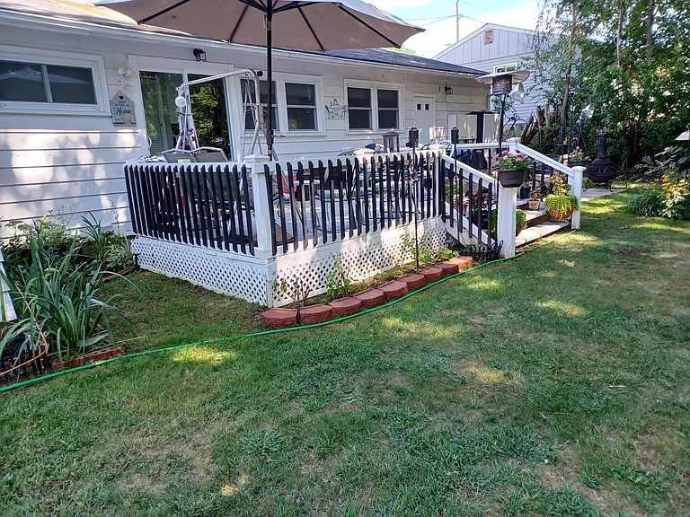 1241 Queen Anne Ave — Photo 10