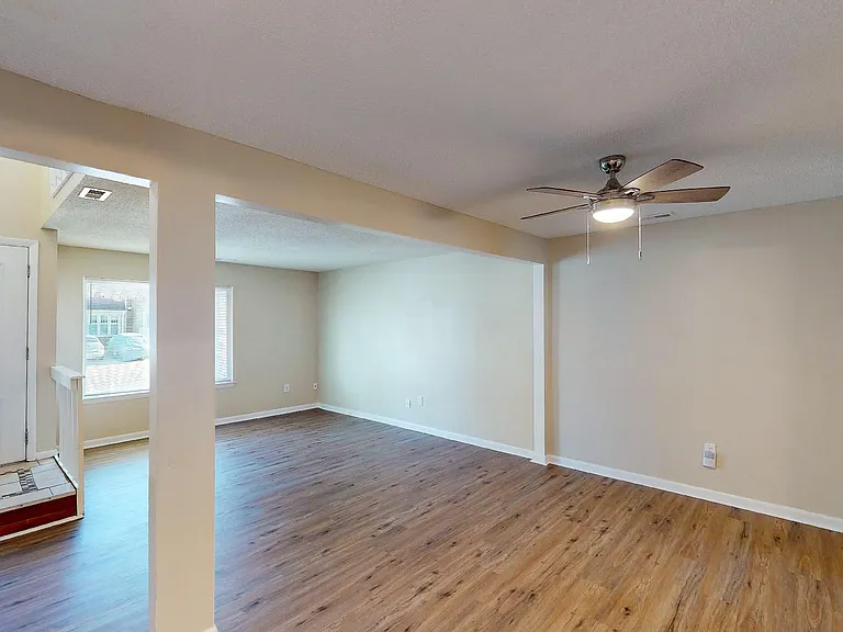 5534 Old Guard Cres — Photo 7