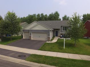 10720 190th Ave NW, Elk River, MN 55330