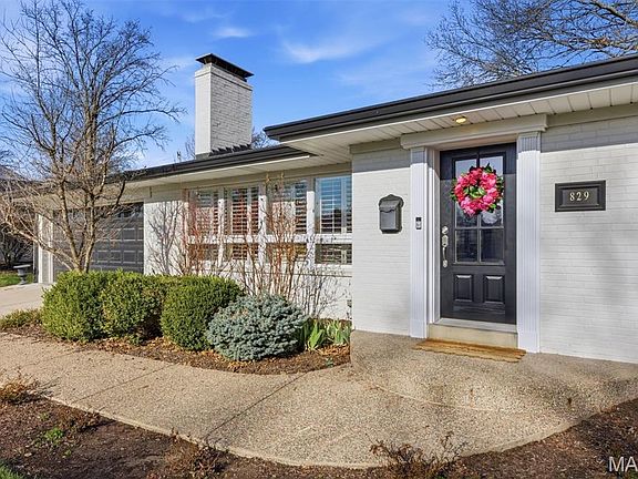 3rd image of 829 Renderer Dr