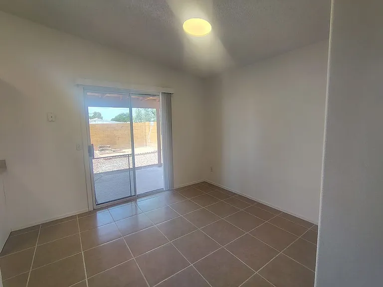 3530 W Ethan Crossing Ln — Photo 4