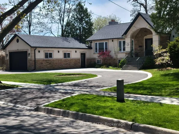 2090 Stonehouse Cres, Mississauga, ON L5H 3J1