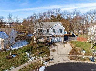 332 Sagebrush Dr, Englewood, OH 45315