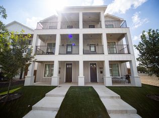 3220 McCart Ave, Fort Worth, TX 76110